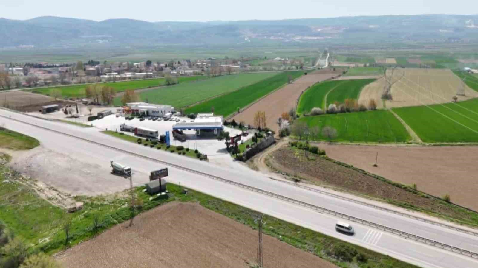 Akaryakıt istasyonundan ücretsiz sıcak duş
