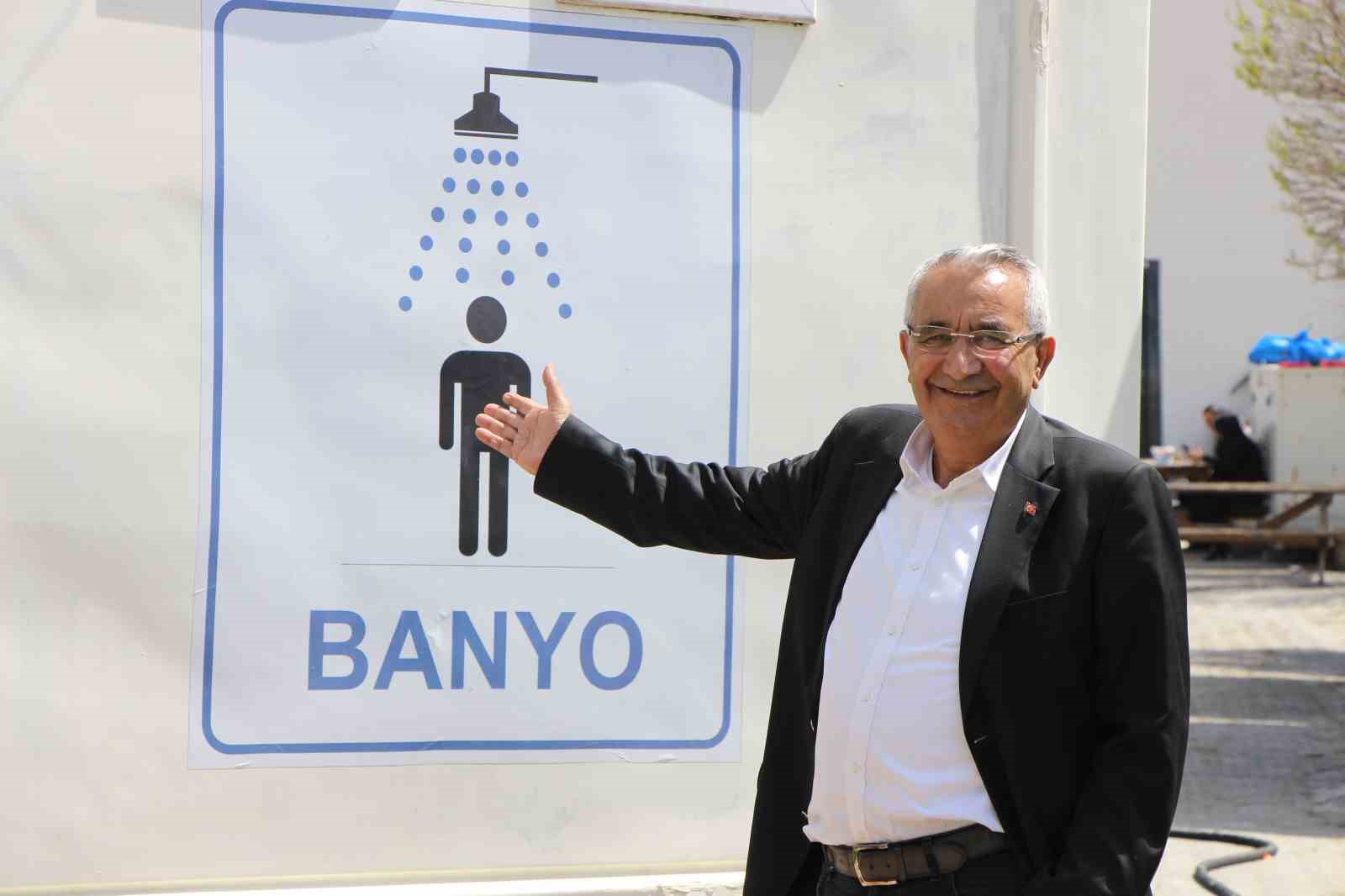 Akaryakıt istasyonundan ücretsiz sıcak duş
