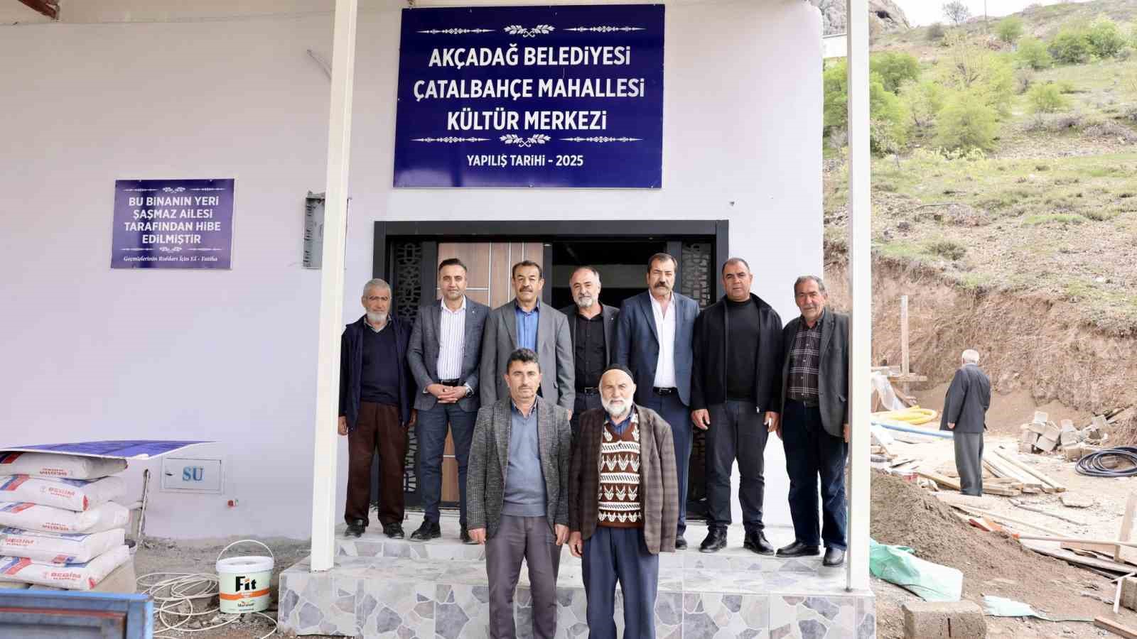 Akçadağ Belediye Başkanı Ulutaş, doludan etkilenen üreticileri ziyaret etti
