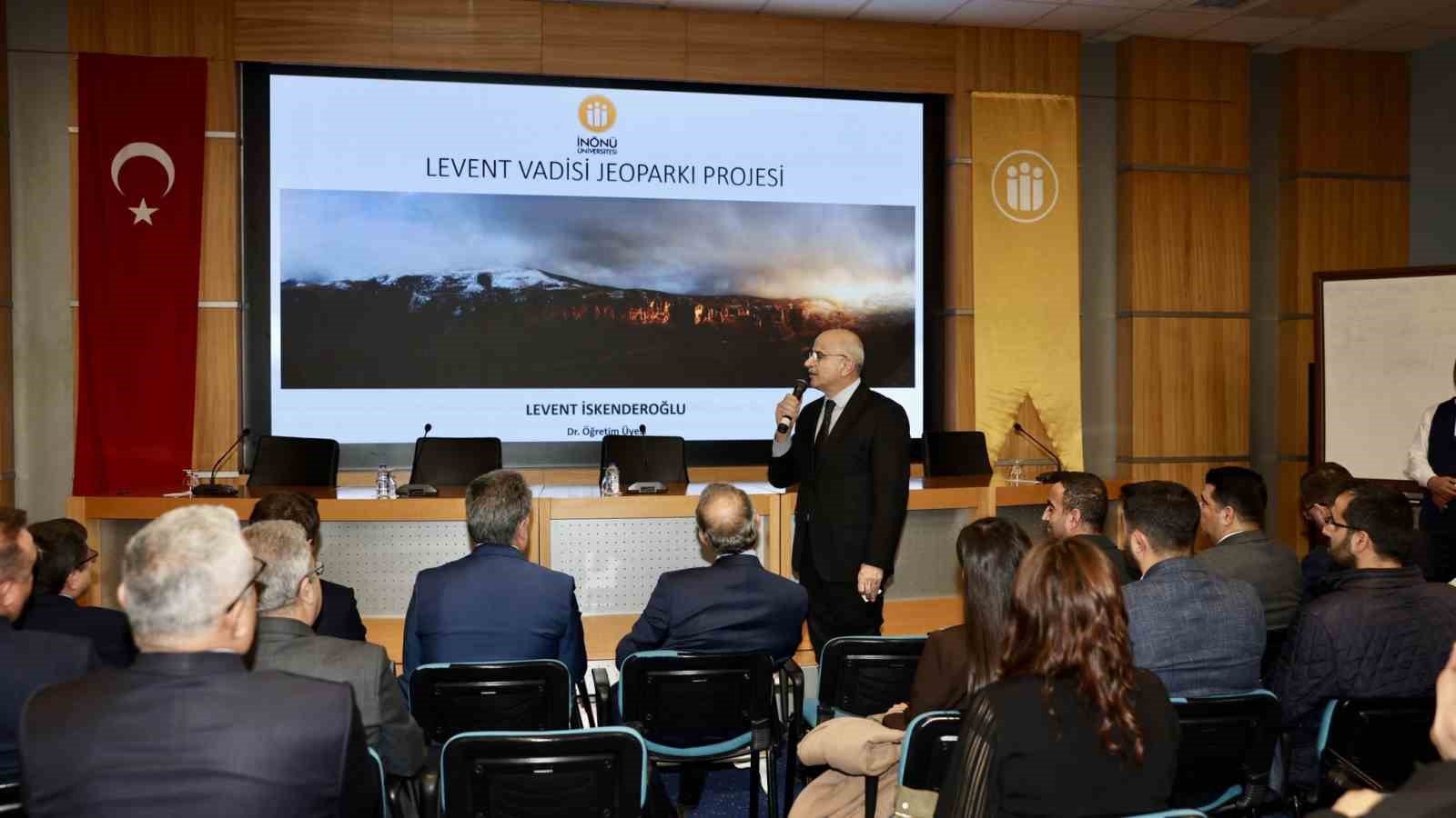 Akçadağ’da Levent Vadisi Jeoparkı projesi değerlendirildi
