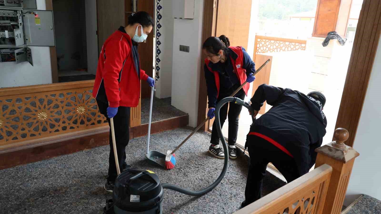 Akçaova TOKİ Camisinde eksikler gideriliyor, ibadete açılış yakın
