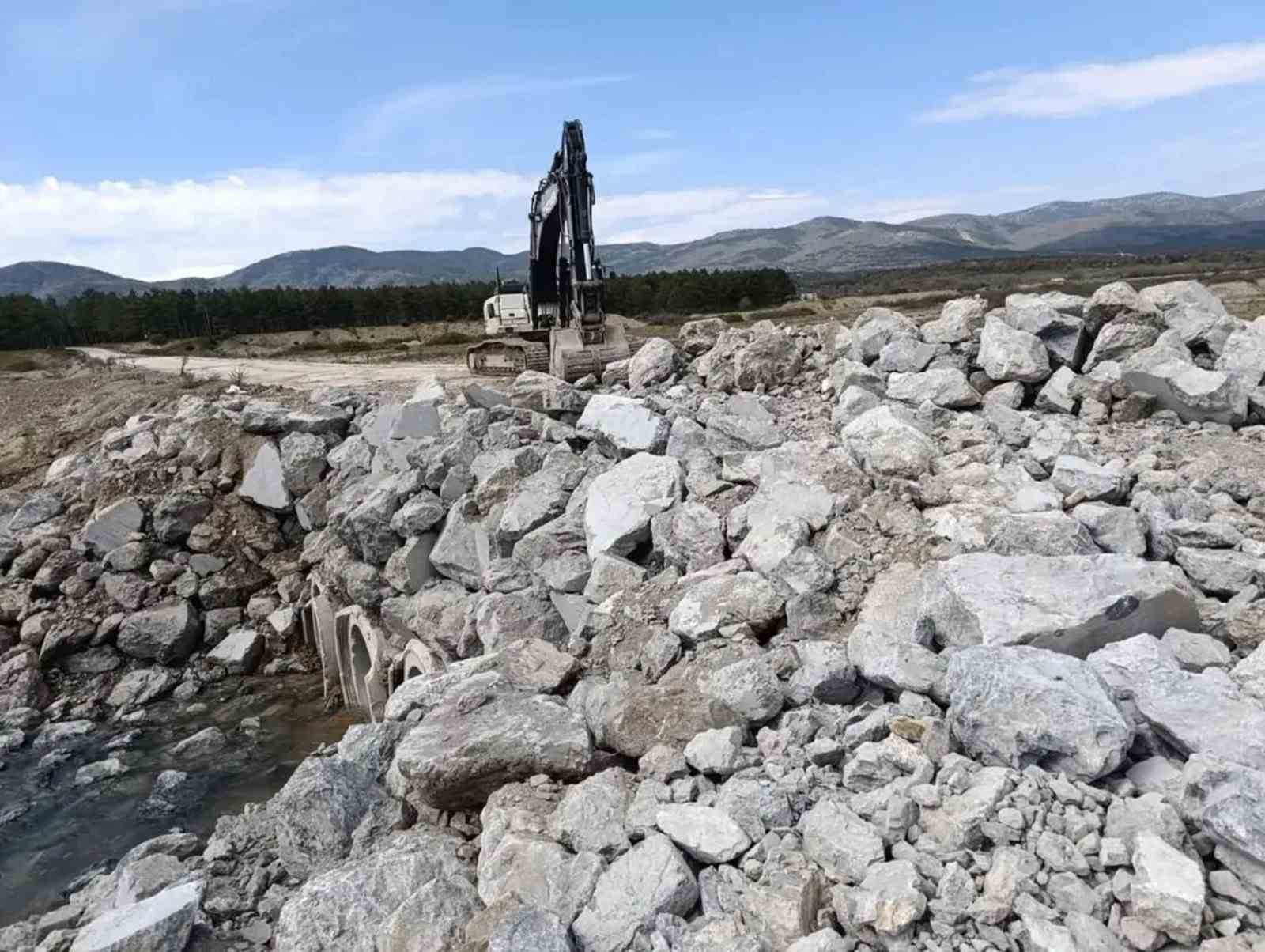 Akdağ Tabiat Parkı’nın çöken yolu tamir edildi

