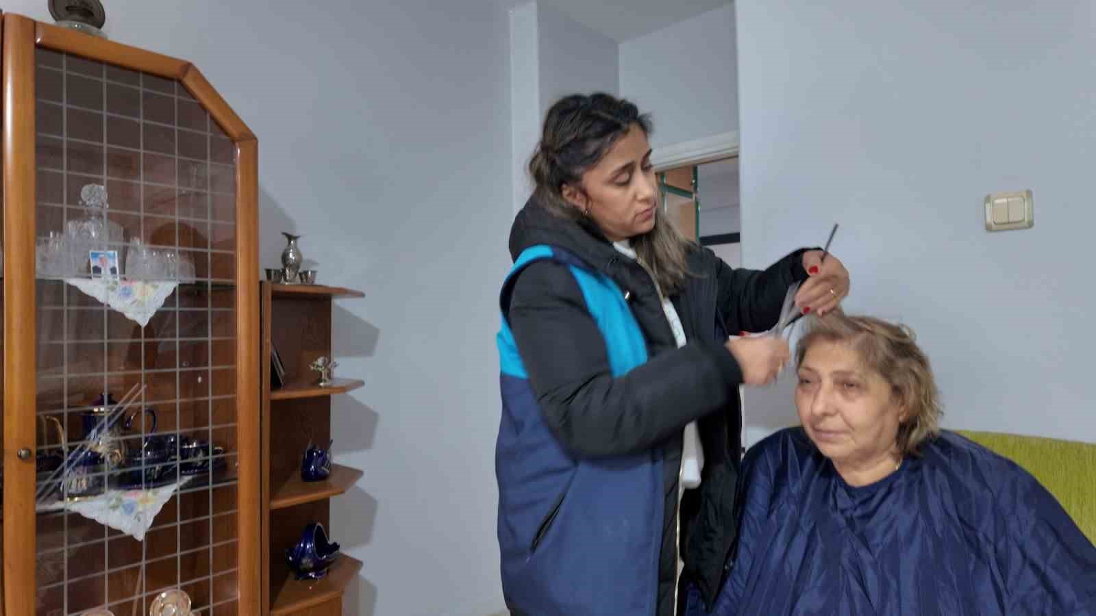 Akdeniz Belediyesinden kimsesiz, engelli ve yaşlılara şefkat eli
Akdeniz Belediyesinden kimsesiz, engelli ve yaşlılara şefkat eli
