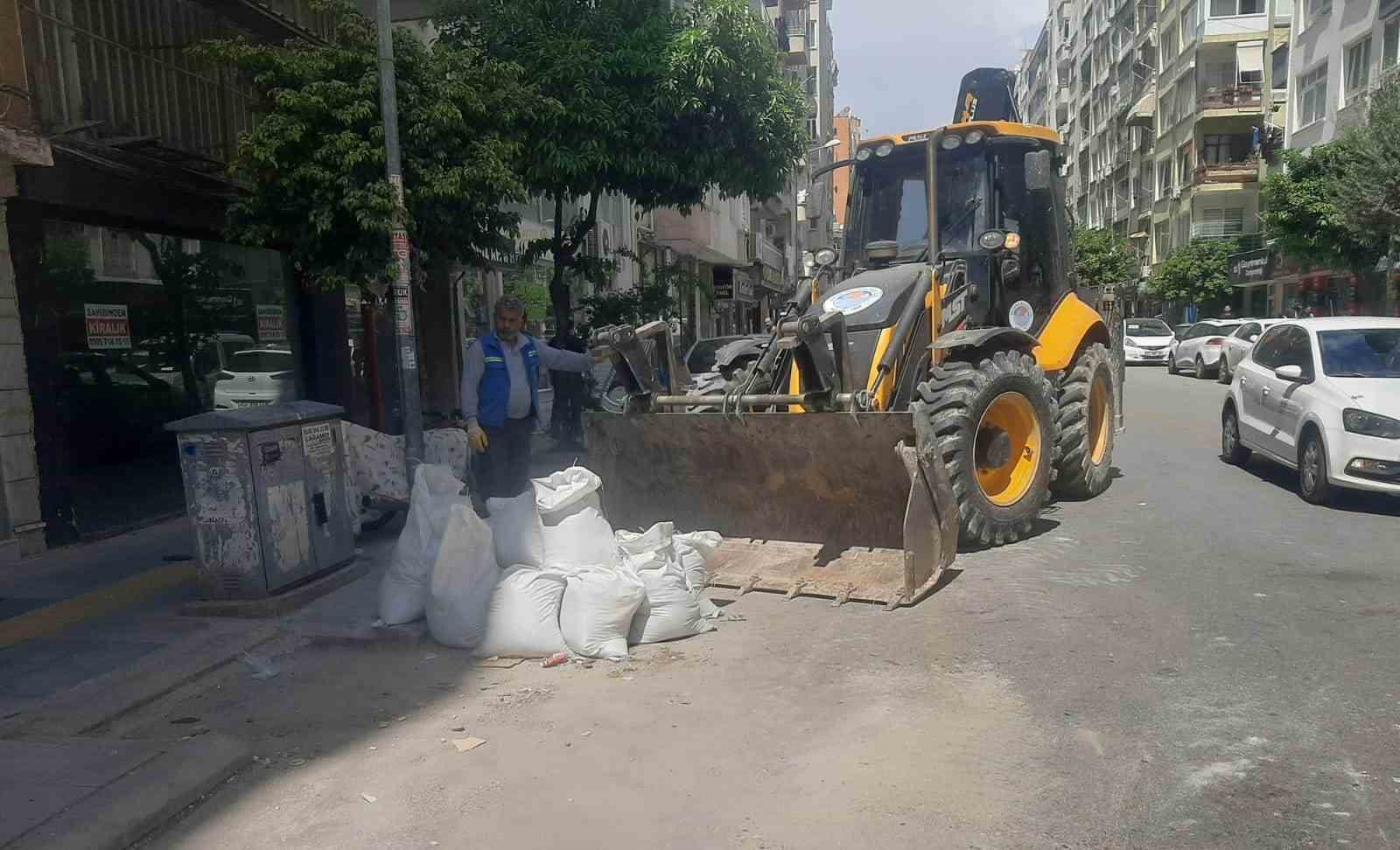 Akdeniz’de moloz ve atık seferberliği sürüyor
