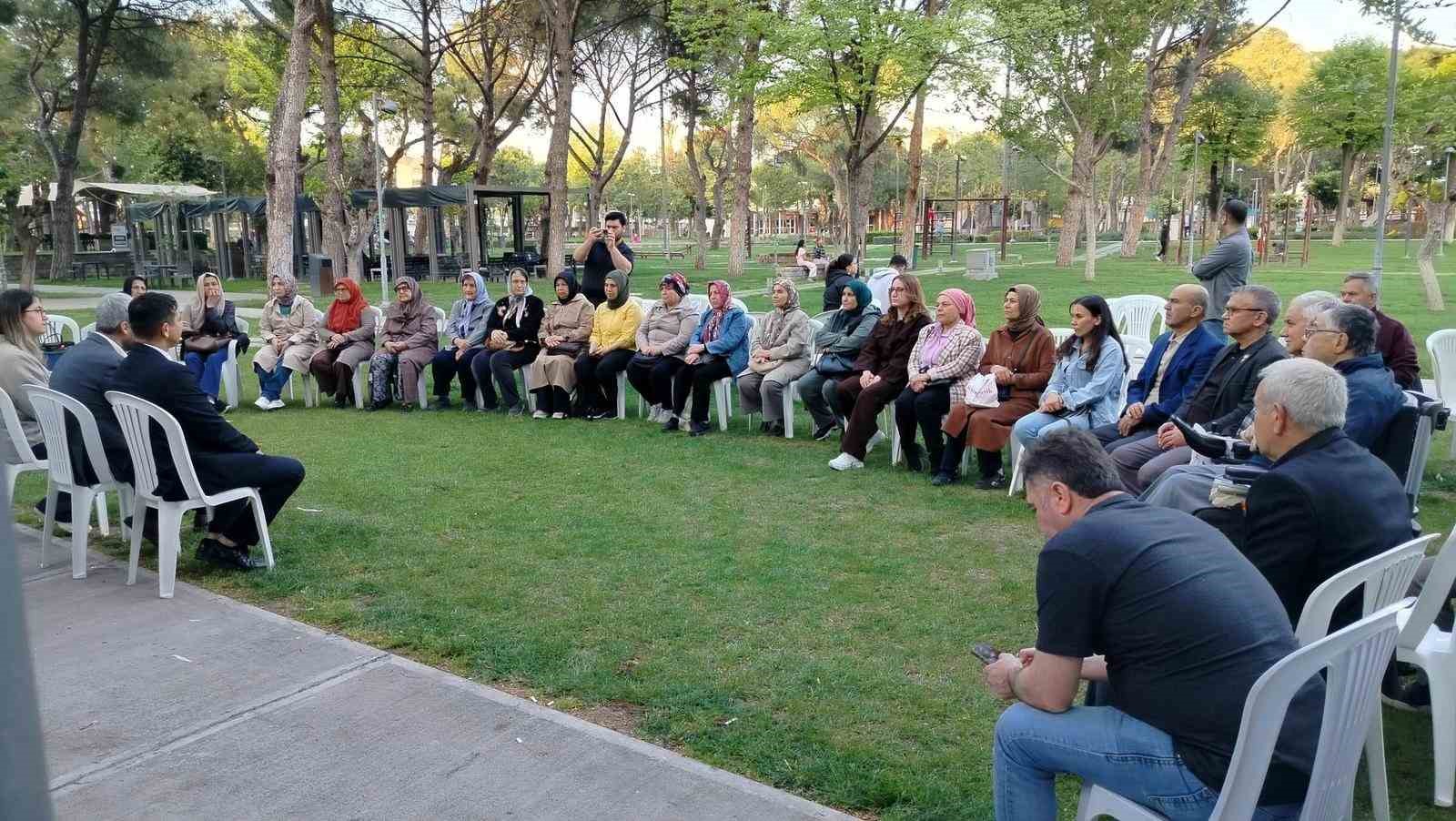 Akhisar’da şehit aileleri ve gazilerden duygu dolu buluşma
