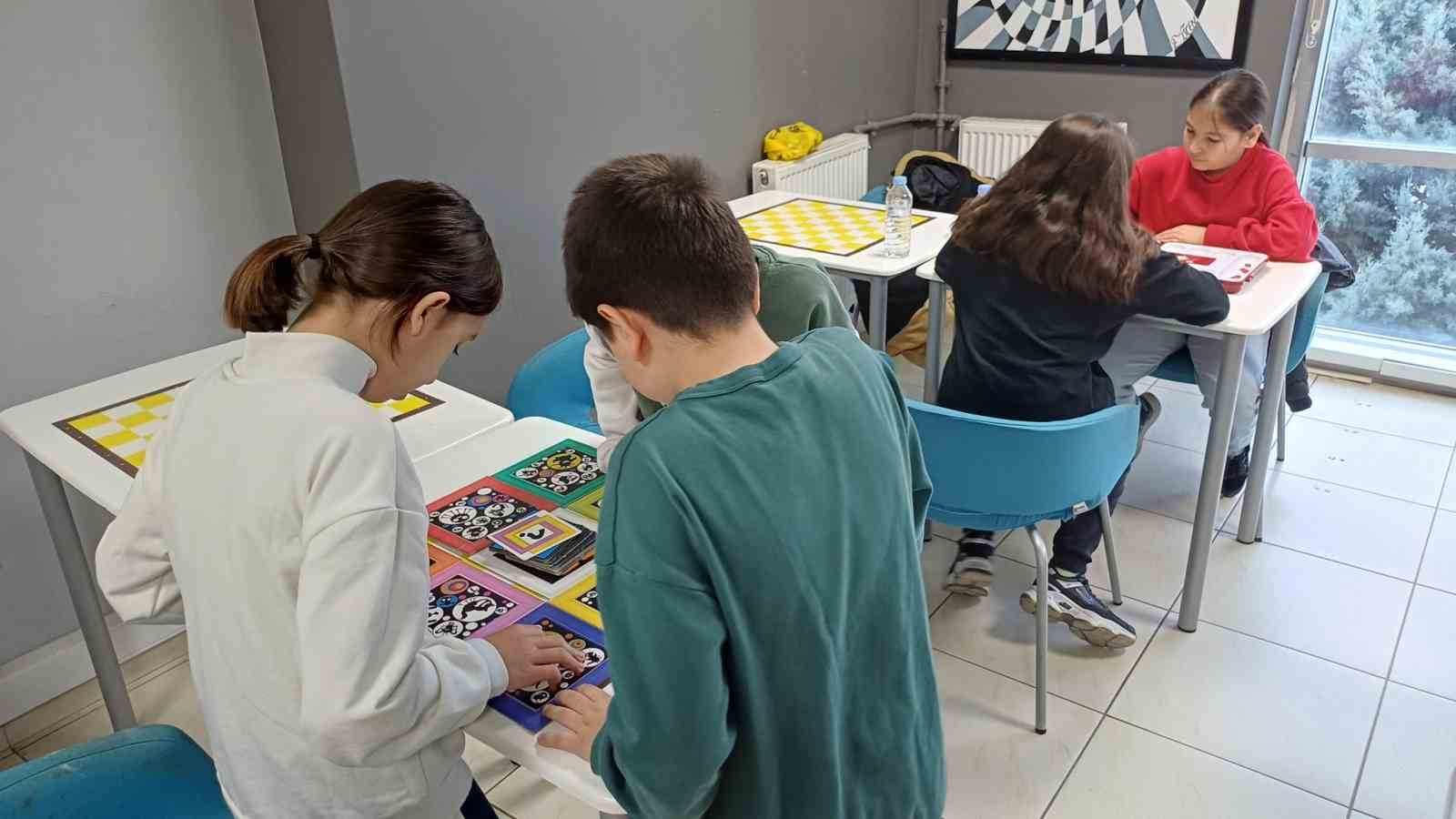 Akıl ve zeka oyunları devam ediyor
