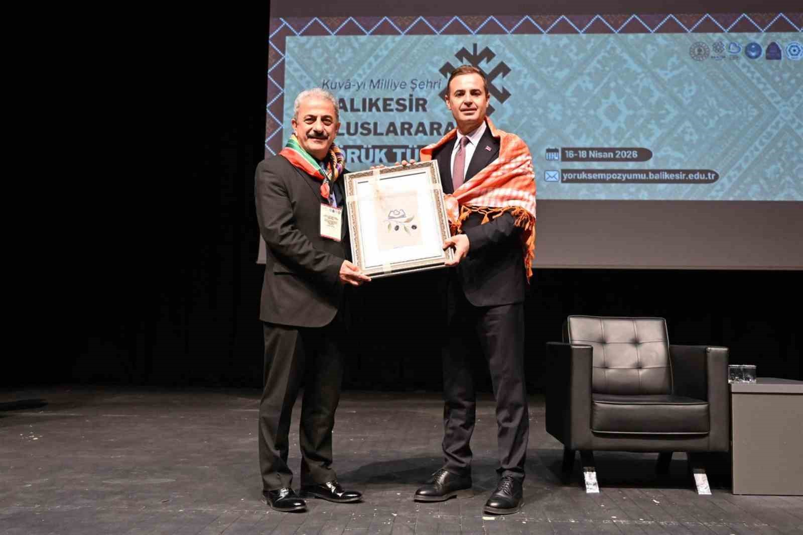 Akın, "Balıkesir, milli birliğin ve beraberliğin tam merkezidir"
