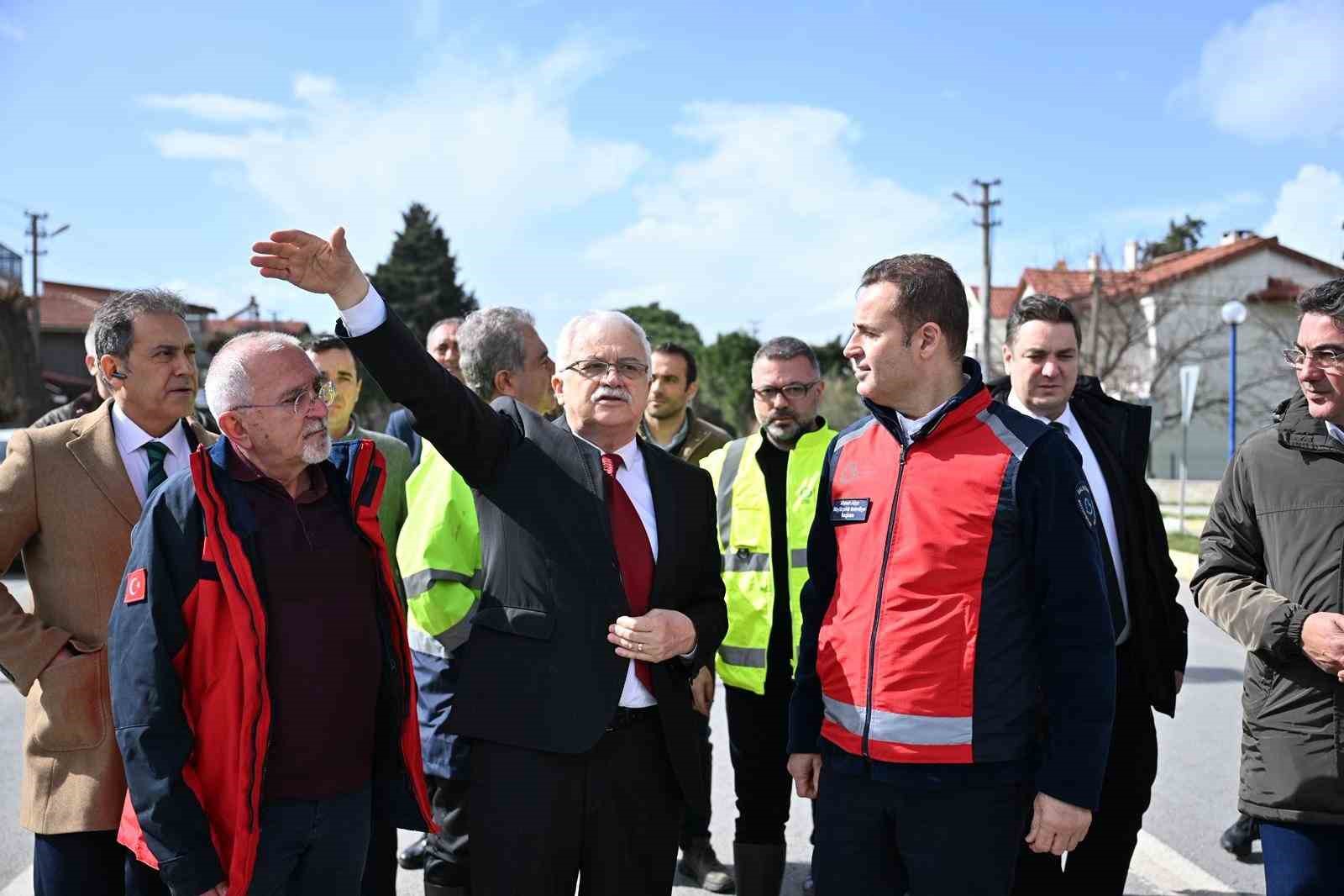 Akın, Lodos’un vurduğu Körfez’de
Akın, Lodos’un vurduğu Körfez’de