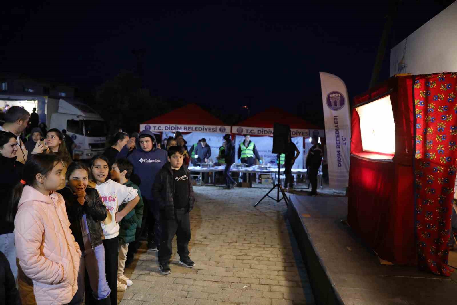 Akköylüler, Didim Belediyesi’nin iftar sofrasında buluştu
