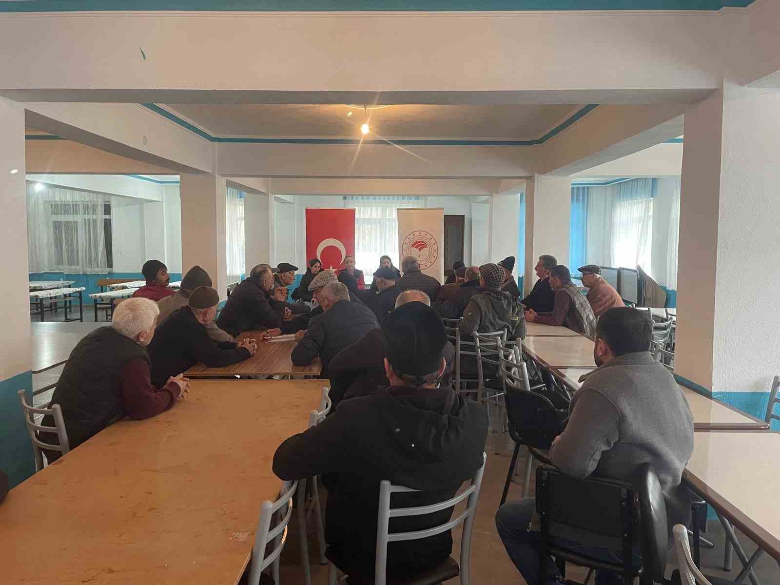 Akpınar köyünde üreticinin talepleri dinlendi
