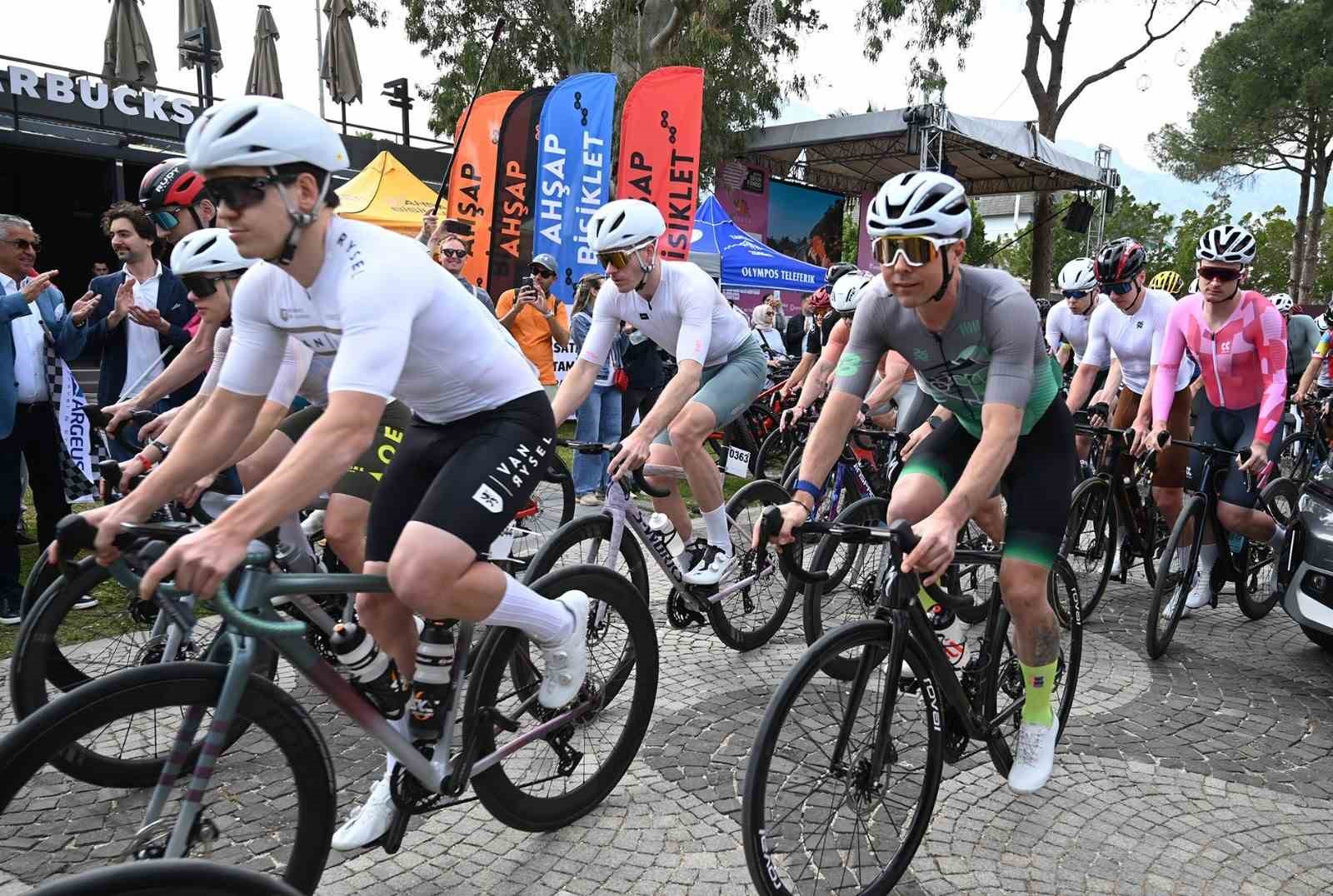 AKRA Gran Fondo Antalya ilk kez düzenlenen tırmanış etabıyla başladı
