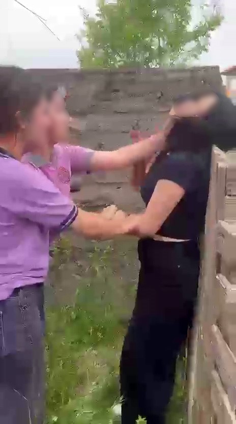 Akran zorbalığı cinsiyet dinlemiyor
