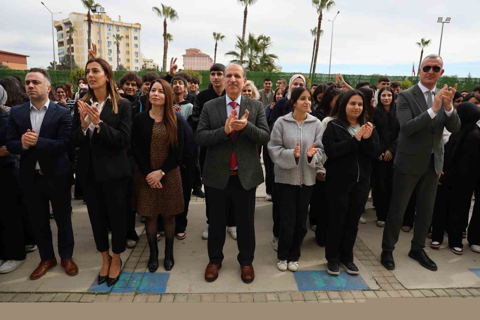 Akran zorbalığına karşı and içtiler
