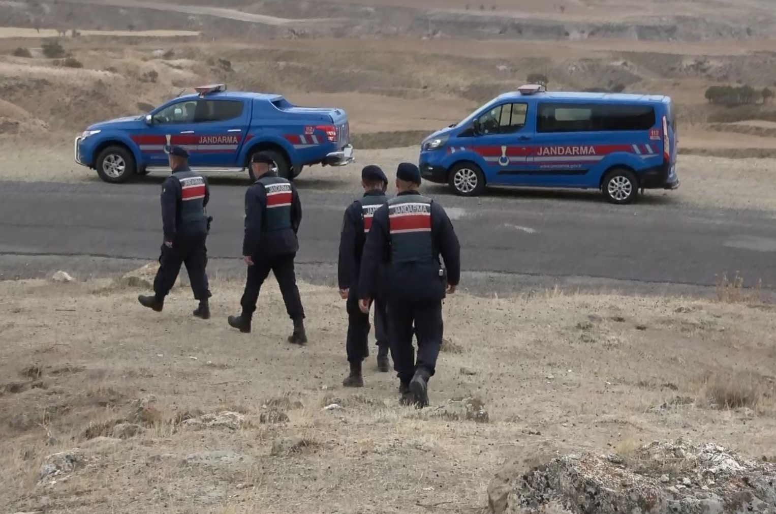 Aksaray’da jandarma ekipleri tarihi mekanlarda devriyede
