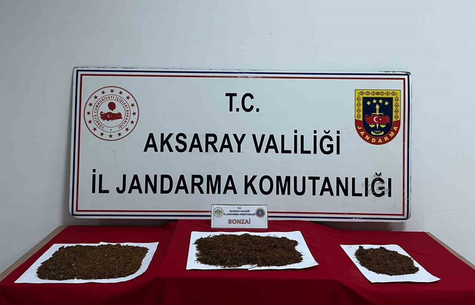 Aksaray’da jandarmadan 6 adrese eş zamanlı uyuşturucu baskını: 5 tutuklama
