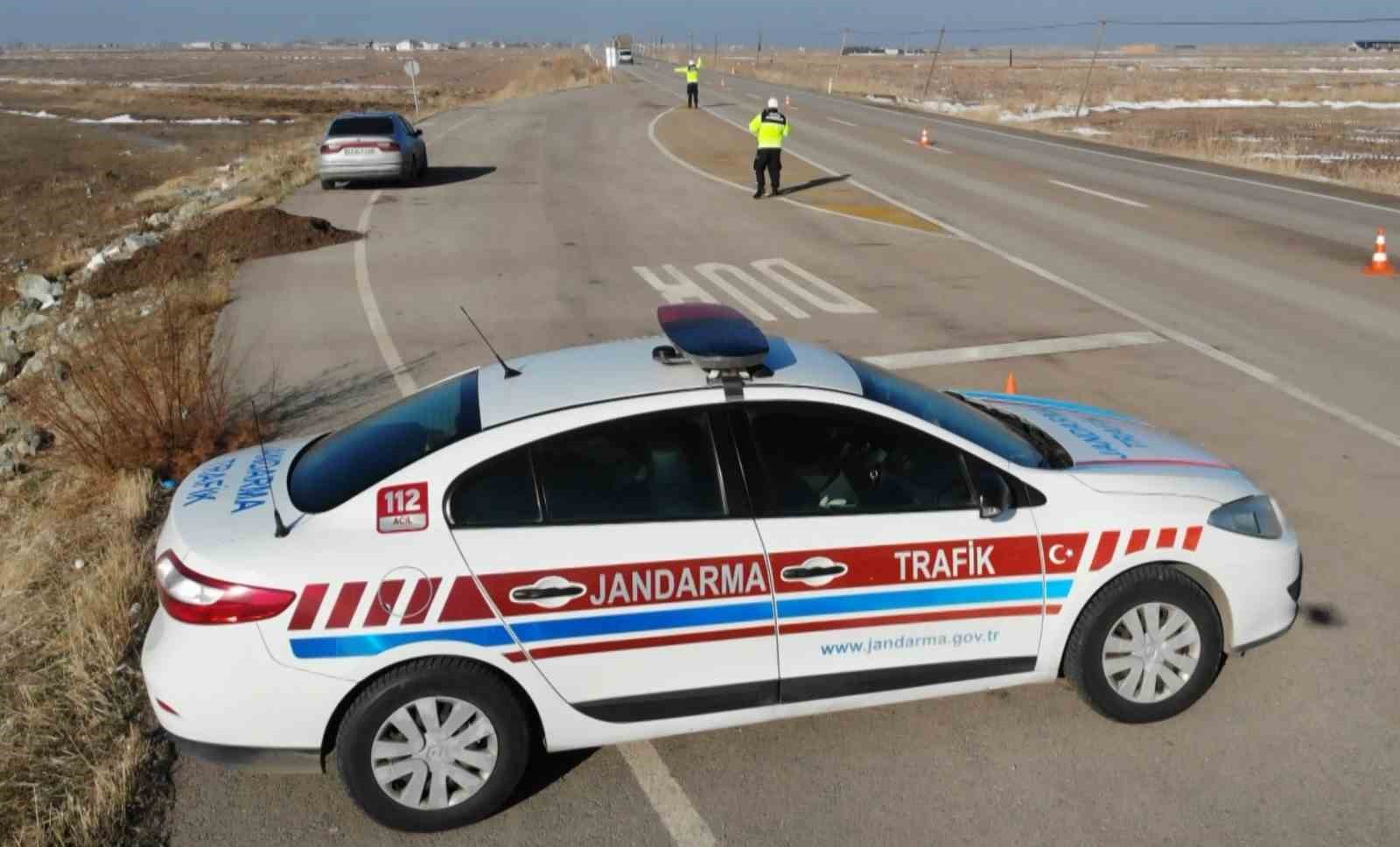 Aksaray’da kış lastiği denetimi
