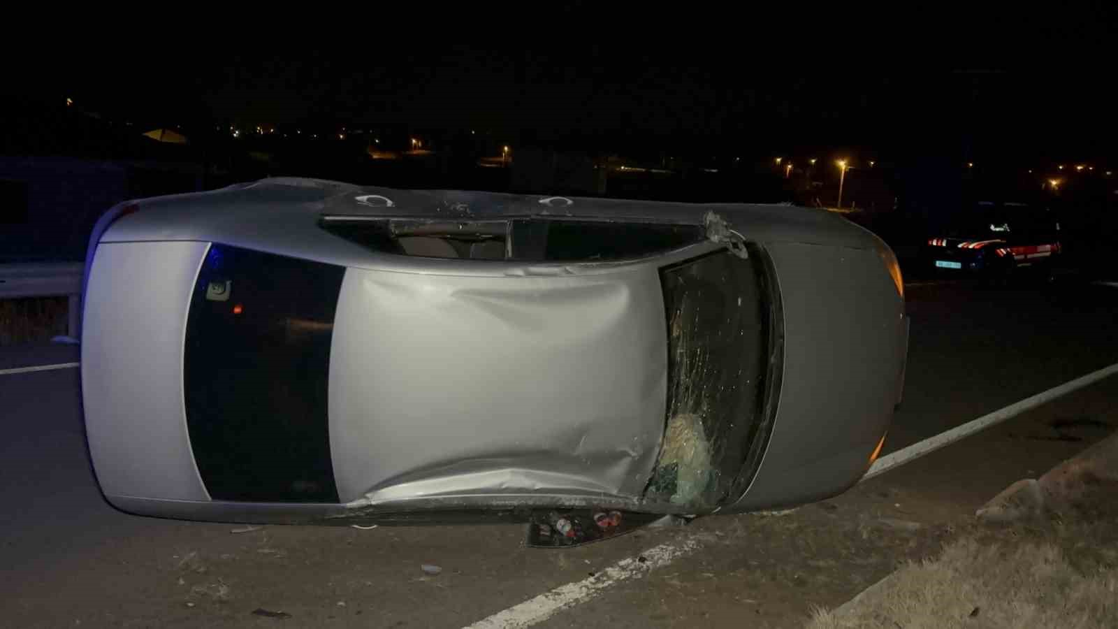 Aksaray’da otomobil devrildi: 2 yaralı
