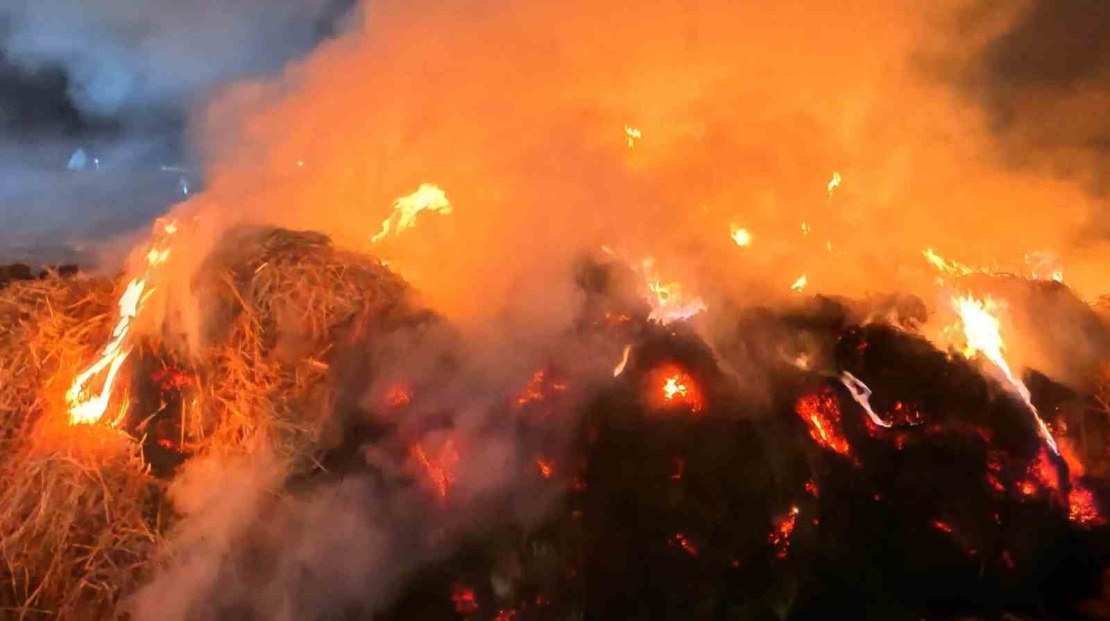 Aksaray’da tonlarca saman balyası alev alev yandı: o anlar dron kamerasında
