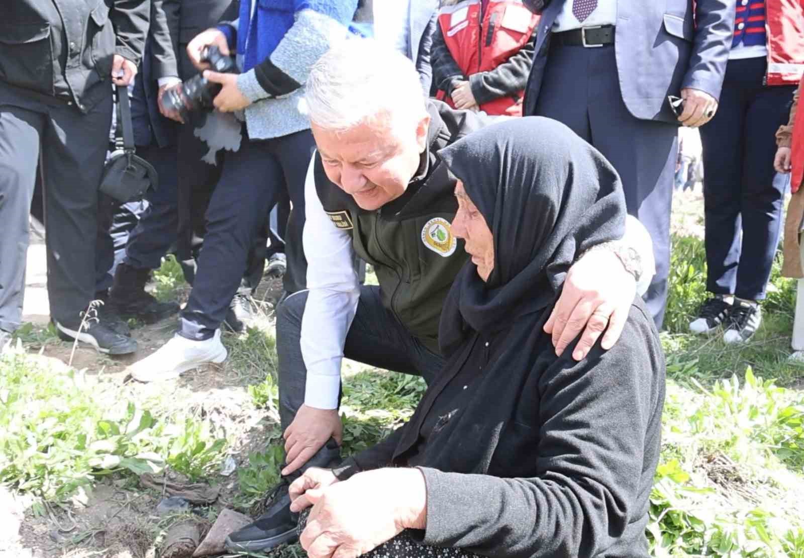 Aksaray’ın Mehmetçik Hatıra Ormanı’nda 2 bin 500 fidan toprakla buluşturuldu
