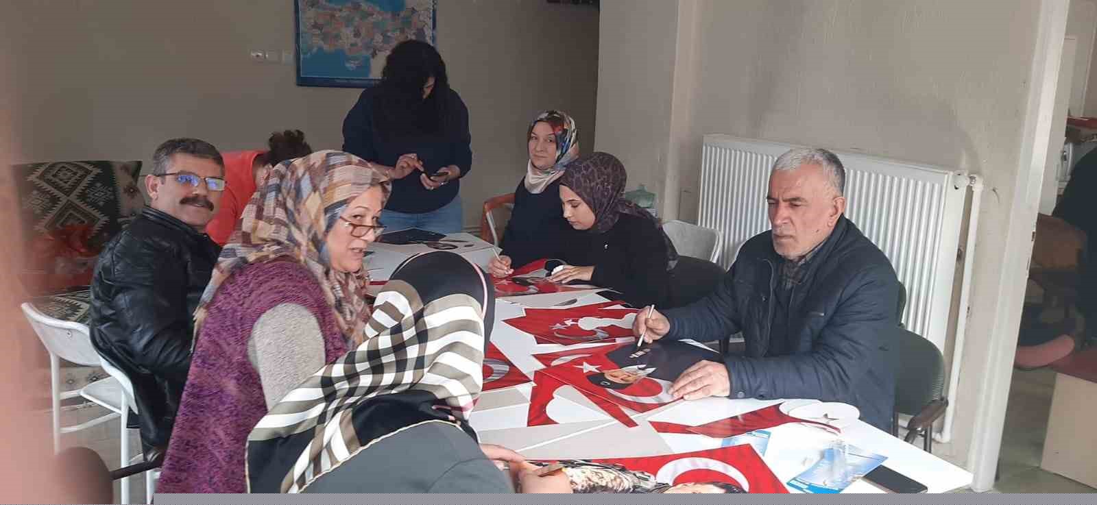 Akşehir’de şehitlerin hatırası için anlamlı çalışma
