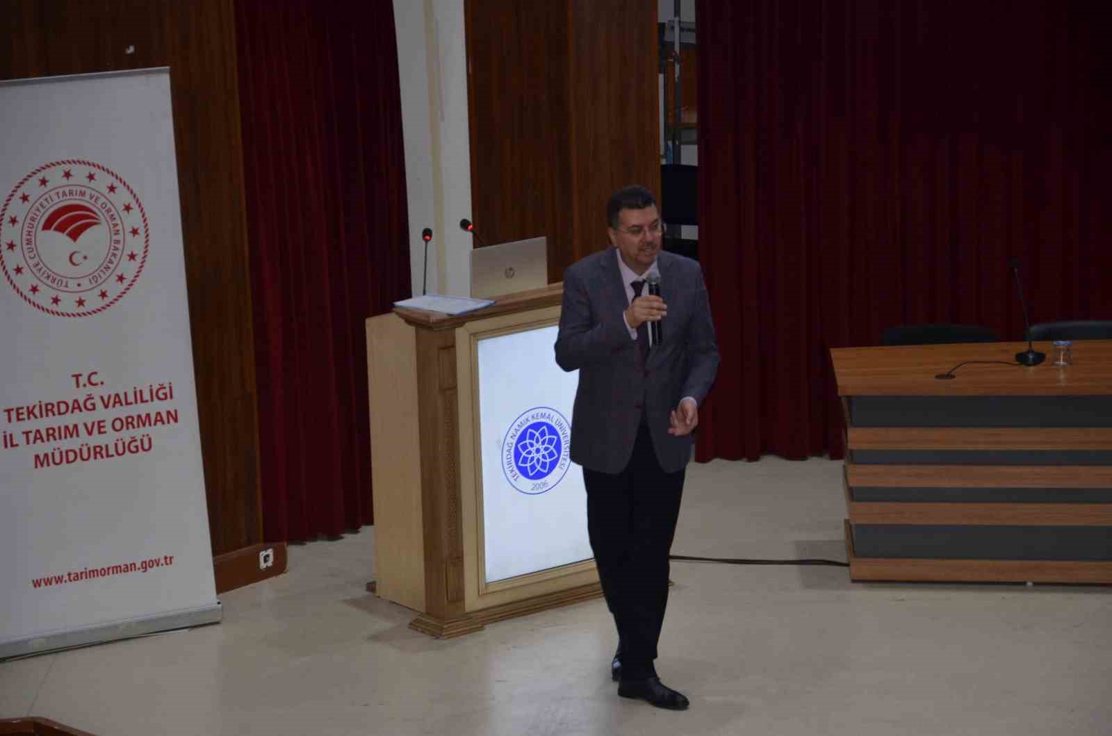 Aksoy: "Su kaynakları korunmalı ve verimli kullanılması için tedbir alınmalı"
Aksoy: "Su kaynakları korunmalı ve verimli kullanılması için tedbir alınmalı"