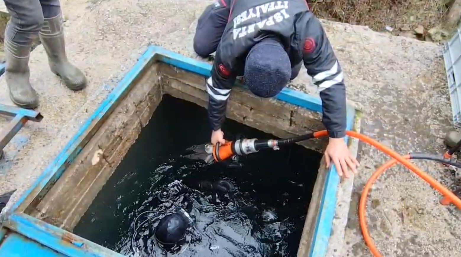 Aktarma havuzundaki arızaya su altından müdahale
