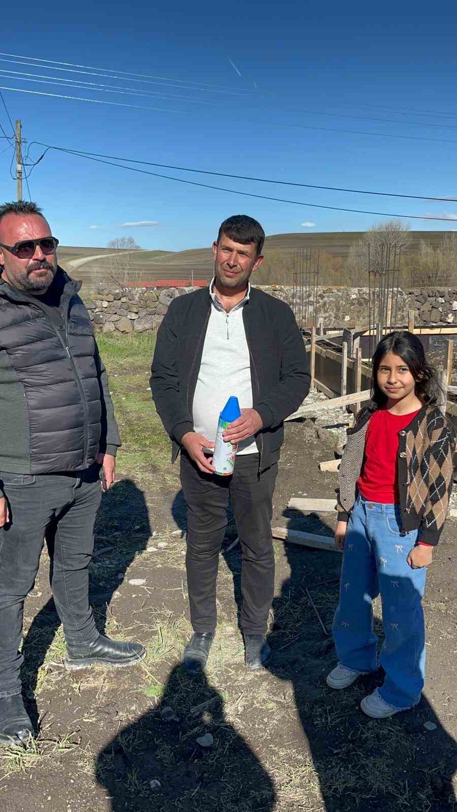 Akyaka’da örnek dayanışma: Minik Asya’dan büyük destek
