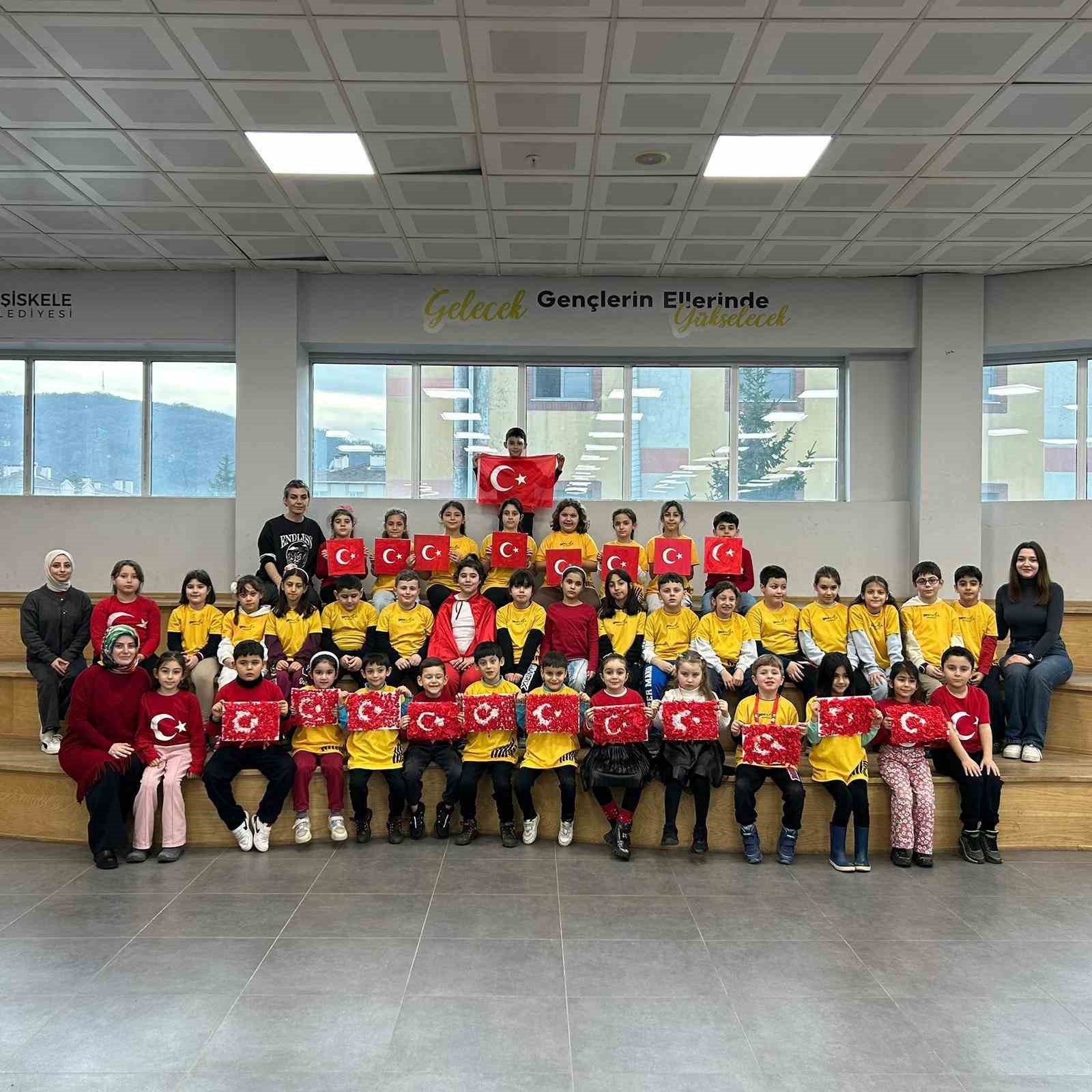 Ala Mekan’da bayrak sevgisi
