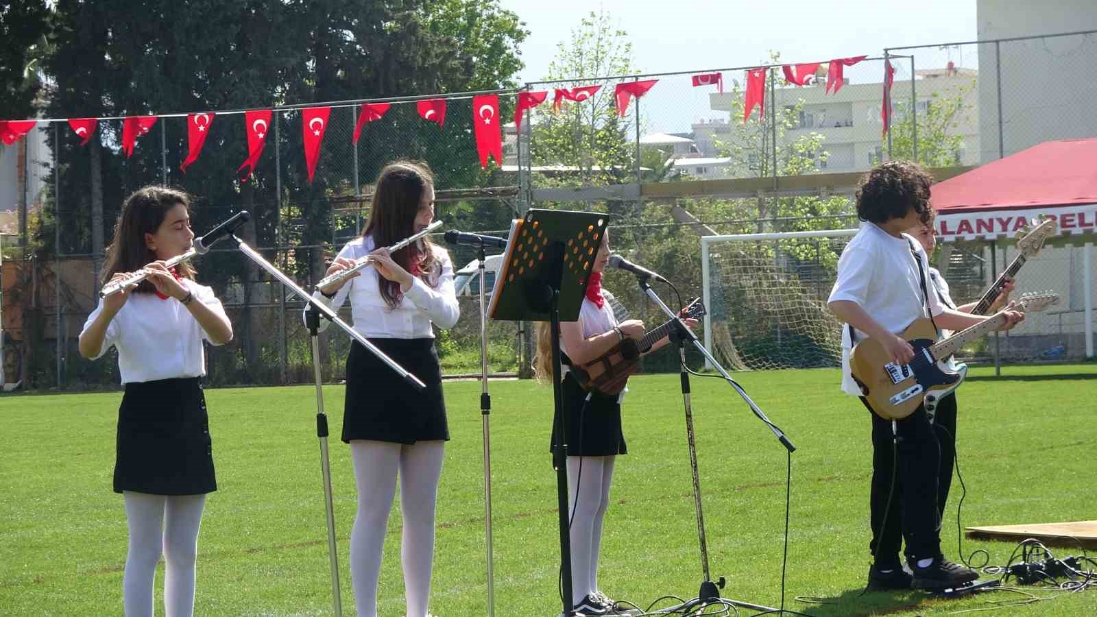 Alanya’da 23 Nisan Çocuk Bayramı coşkuyla kutlandı
