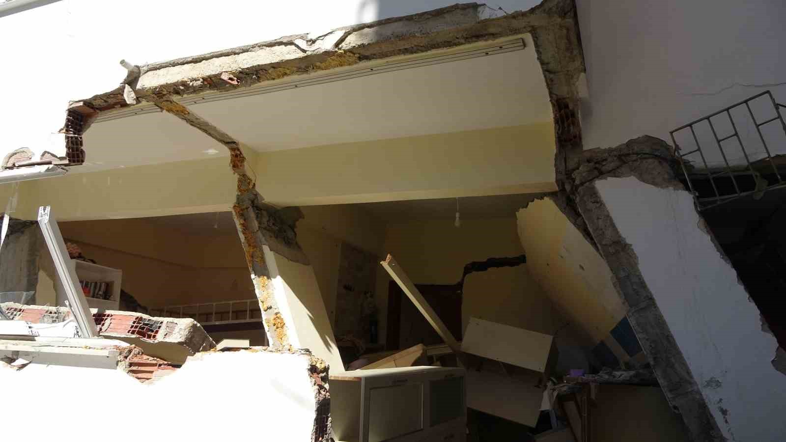 Alanya’da 3 bina tedbir amaçlı tahliye edildi
