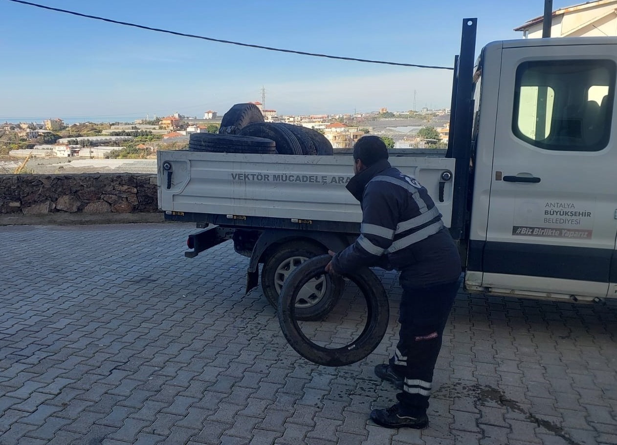 Alanya’da 6 yılda 30 tır atık araç lastiği, geri dönüşümle ekonomiye kazandırıldı
