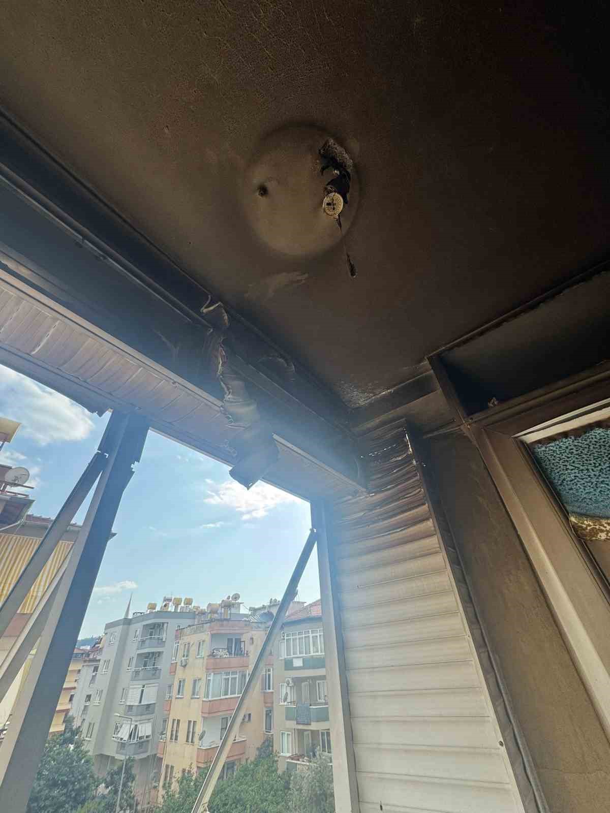 Alanya’da apartman dairesinde yangın çıktı
