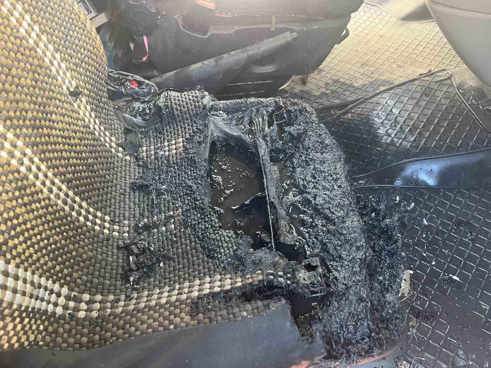 Alanya’da hafif ticari araç yangını korkuttu
