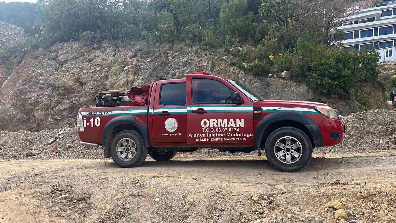 Alanya’da işçilerin kaldığı konteyner alevlere teslim oldu
