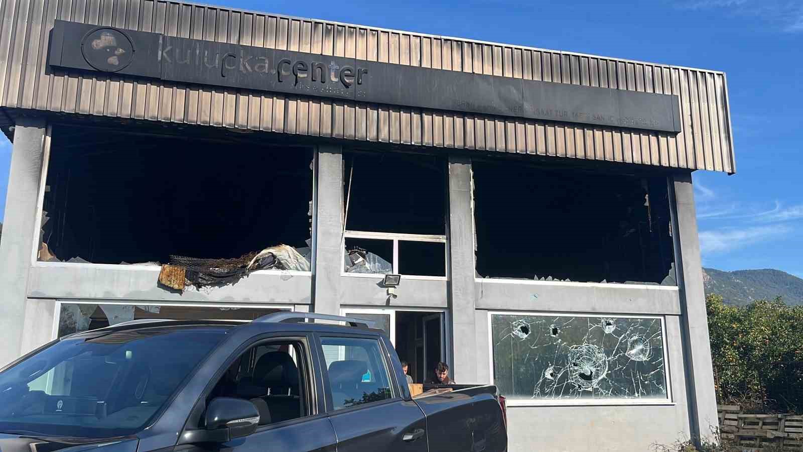 Alanya’da klima deposundaki yangının boyutu gün aydınlanınca ortaya çıktı
