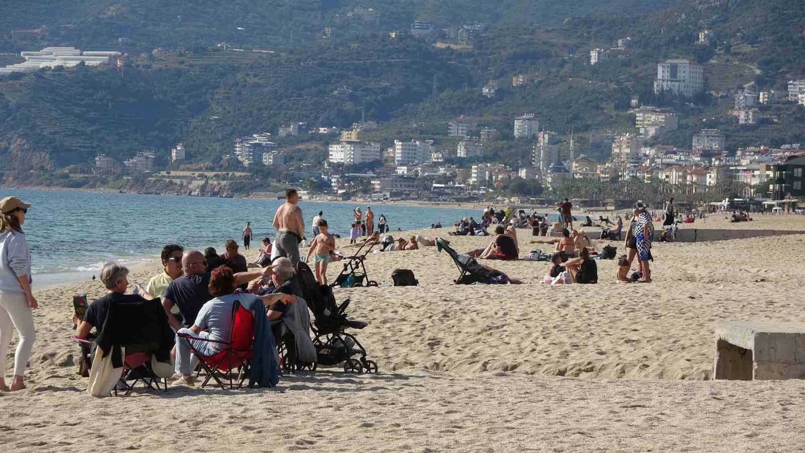 Alanya’da Mart ayında deniz keyfi

