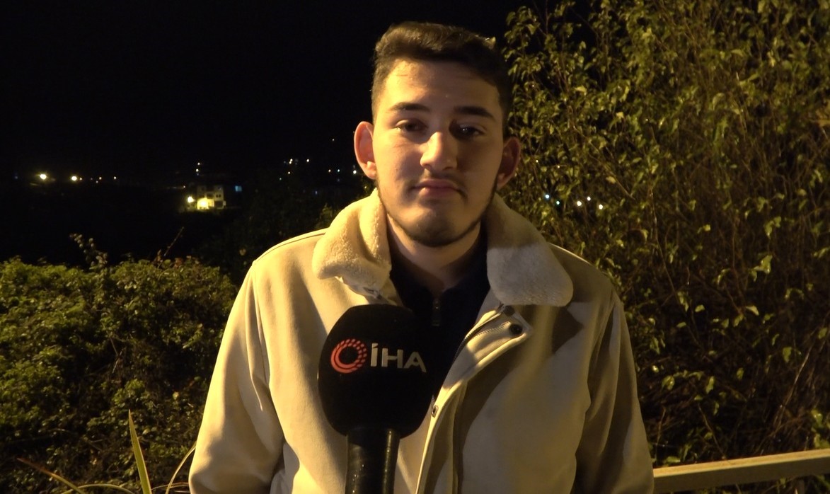 Alanya’da Oba çayı taştı, caddeler sular altında kaldı
