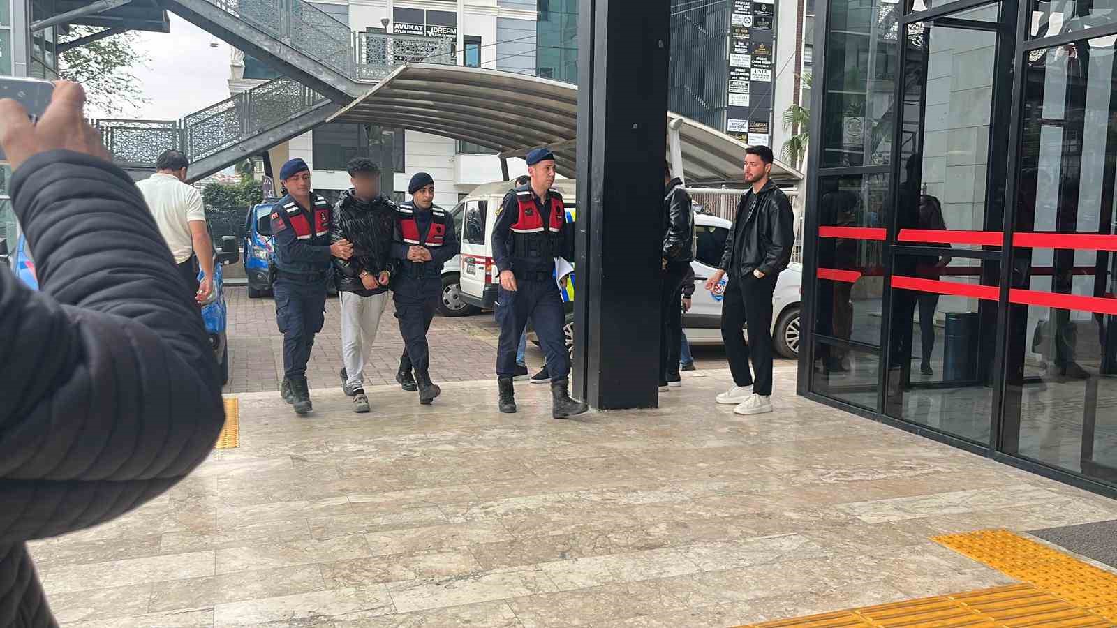 Alanya’da tehdit paylaşımı yapan şüpheli tutuklandı
