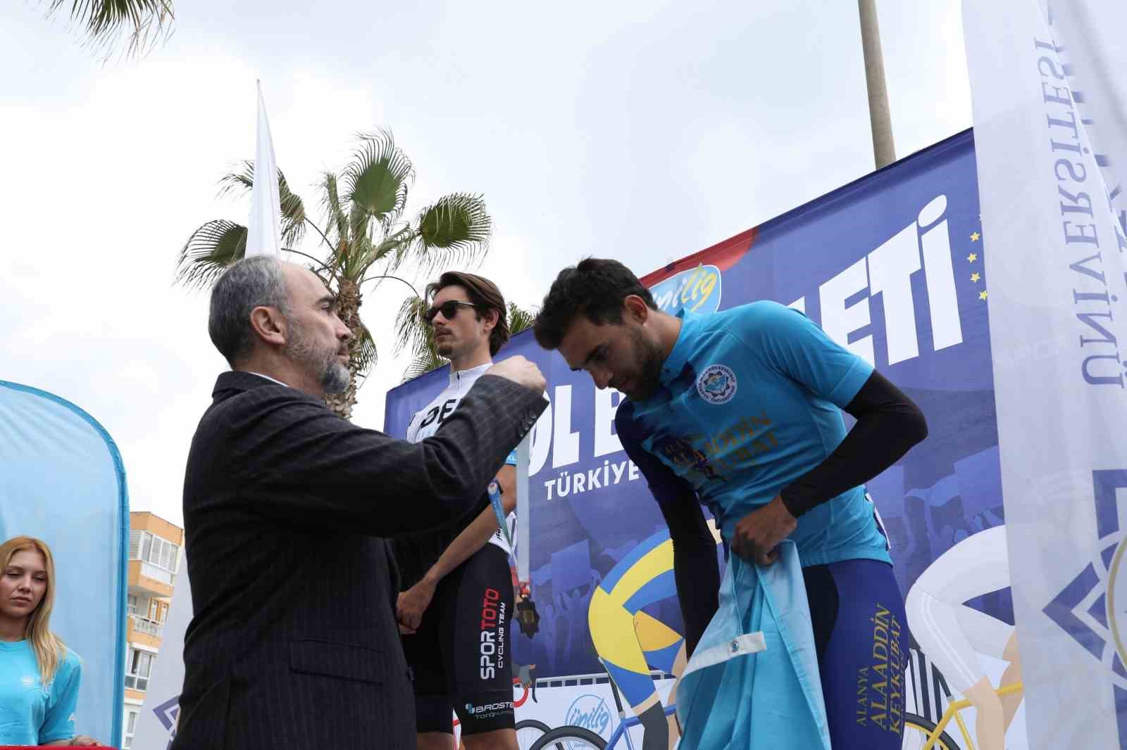 Alanya’da ÜNİLİG Yol ve Dağ Bisikleti Türkiye Şampiyonası başladı
Alanya’da ÜNİLİG Yol ve Dağ Bisikleti Türkiye Şampiyonası başladı