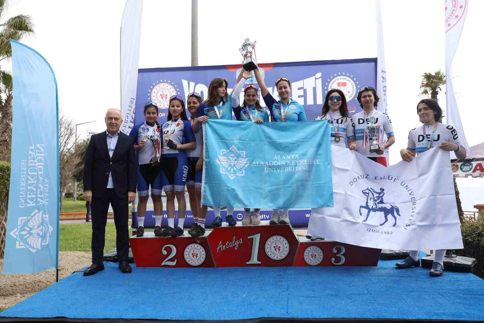 Alanya’da ÜNİLİG Yol ve Dağ Bisikleti Türkiye Şampiyonası başladı
Alanya’da ÜNİLİG Yol ve Dağ Bisikleti Türkiye Şampiyonası başladı