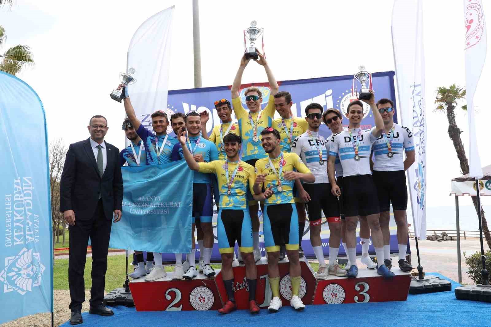 Alanya’da ÜNİLİG Yol ve Dağ Bisikleti Türkiye Şampiyonası başladı
Alanya’da ÜNİLİG Yol ve Dağ Bisikleti Türkiye Şampiyonası başladı