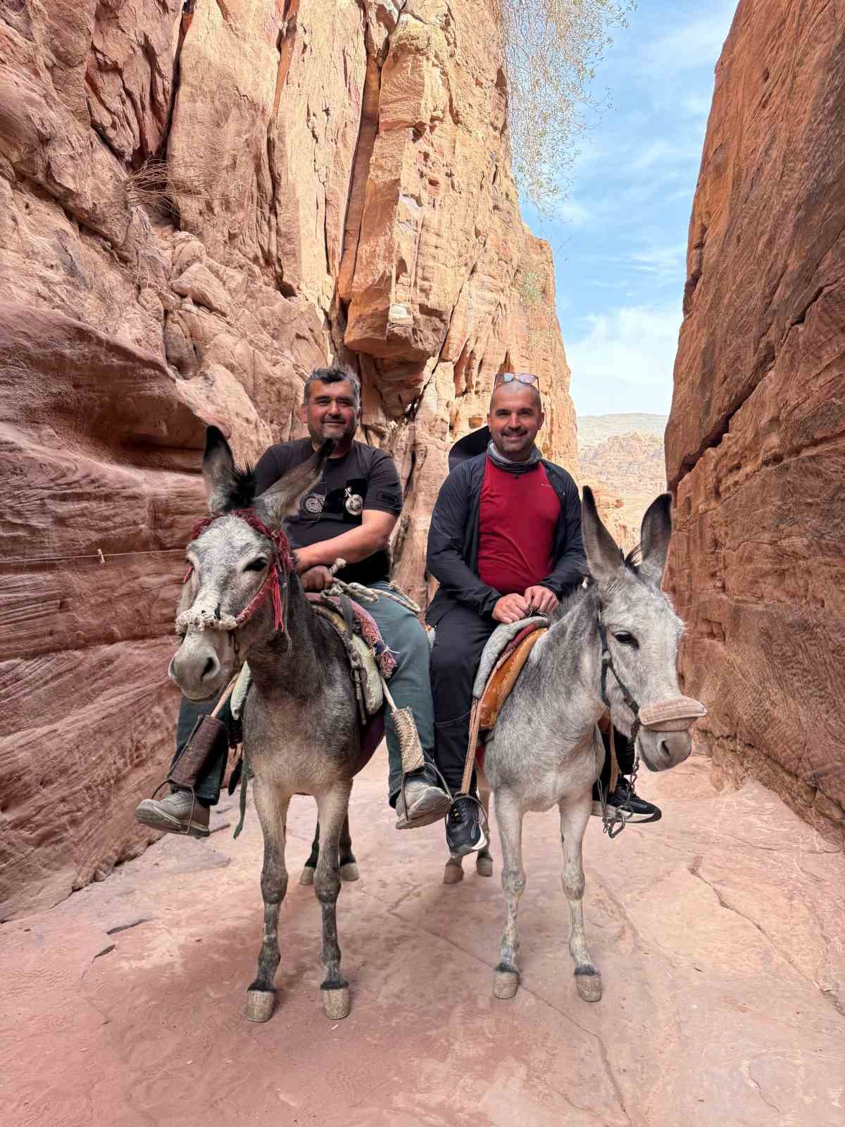 Alanya’dan kutsal topraklara motosikletle 7 bin kilometrelik yolculuk
