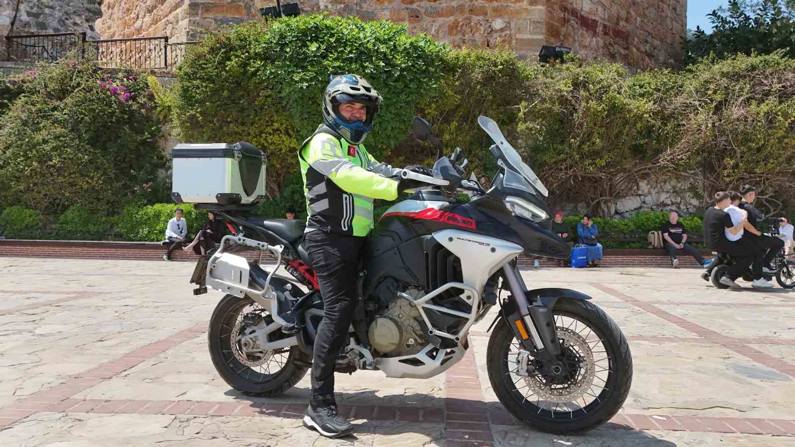 Alanya’dan kutsal topraklara motosikletle 7 bin kilometrelik yolculuk
