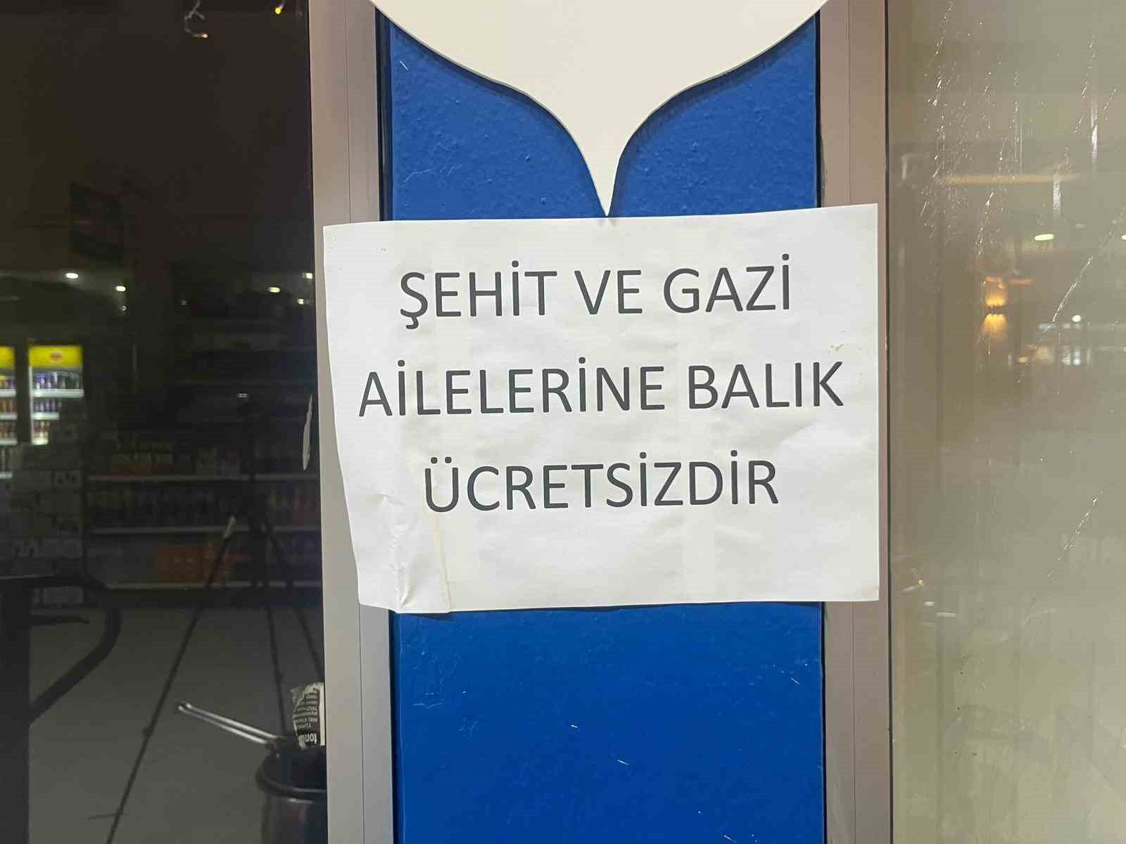 Alanyalı balıkçıdan şehit ve gazilerin ailelerine ücretsiz balık
