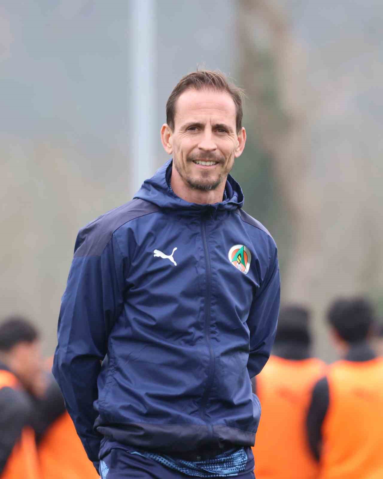 Alanyaspor, Beşiktaş maçı hazırlıklarını tamamladı
