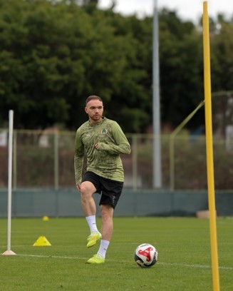 Alanyaspor devre arası hazırlıklarını sürdürüyor
