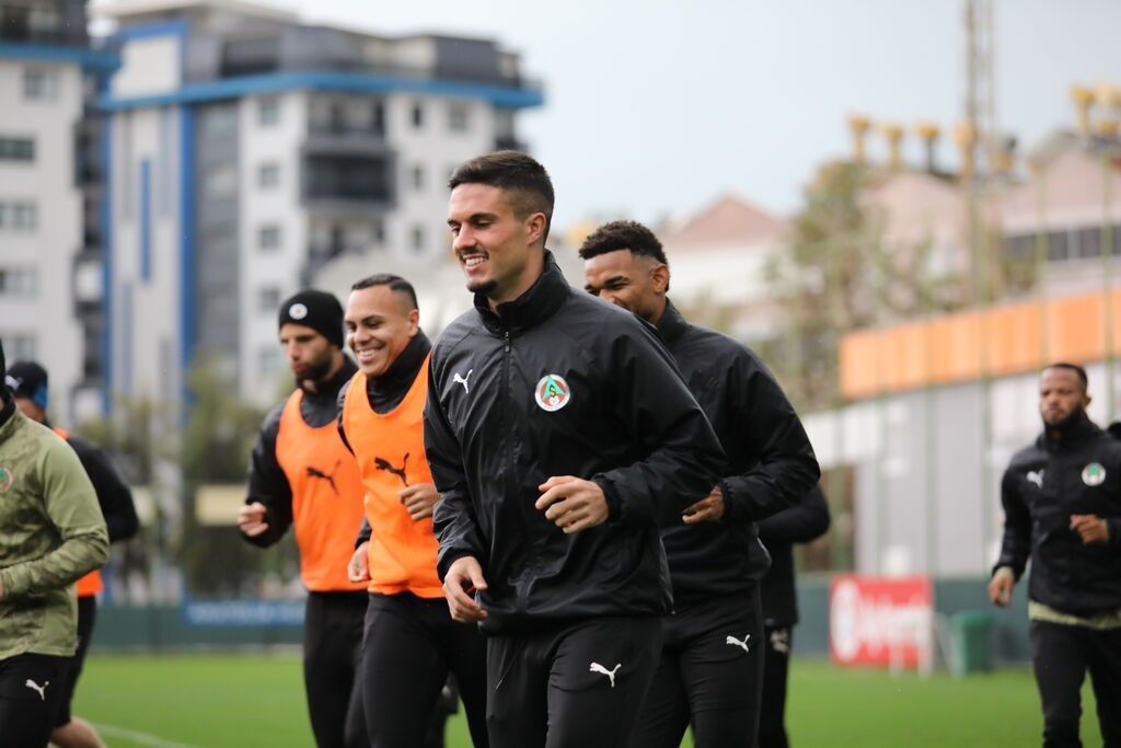 Alanyaspor, Konyaspor maçı hazırlıklarını tamamladı
