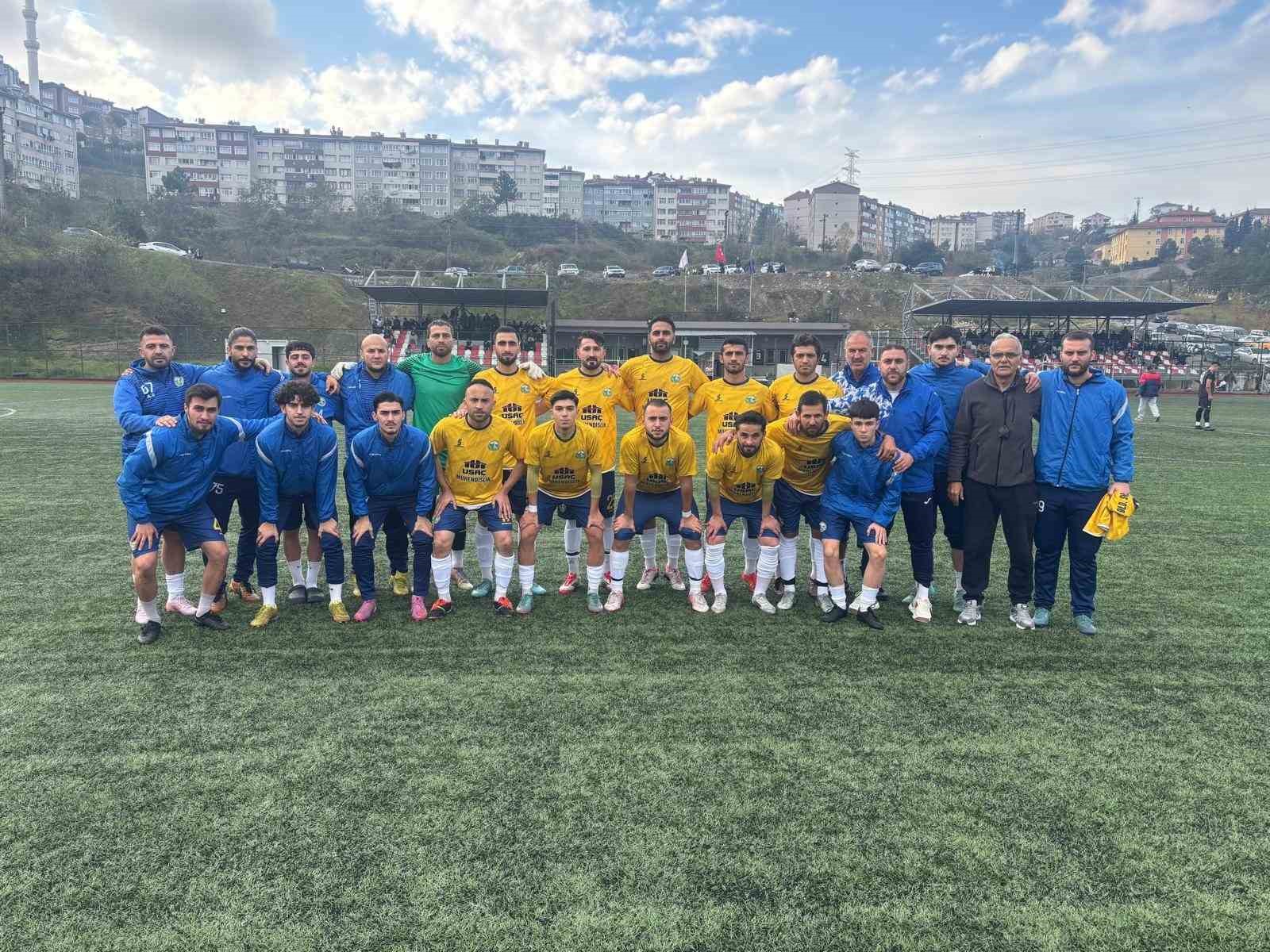 Alaplı Belediyespor Play-Off mücadelelerine hazırlanıyor
Alaplı Belediyespor Play-Off mücadelelerine hazırlanıyor