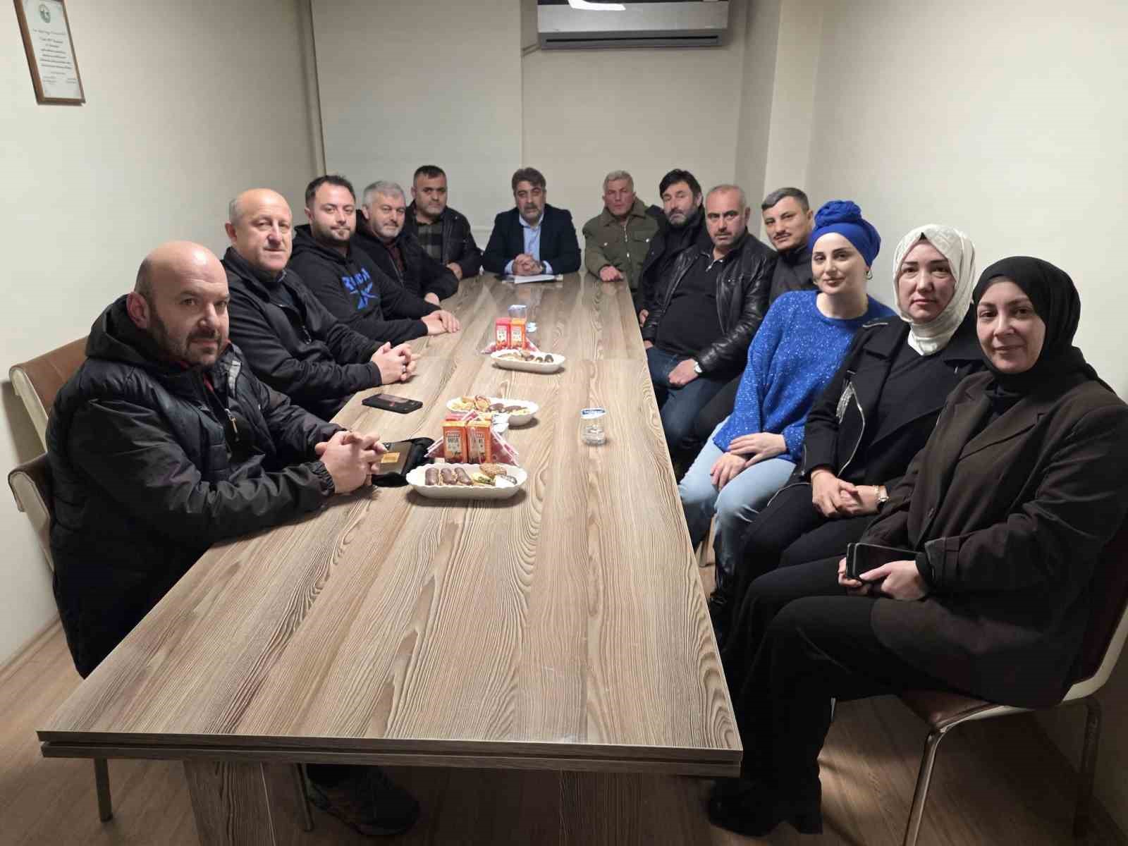 Alaplı esnaf sanatkarlar seçime gidiyor
Alaplı esnaf sanatkarlar seçime gidiyor