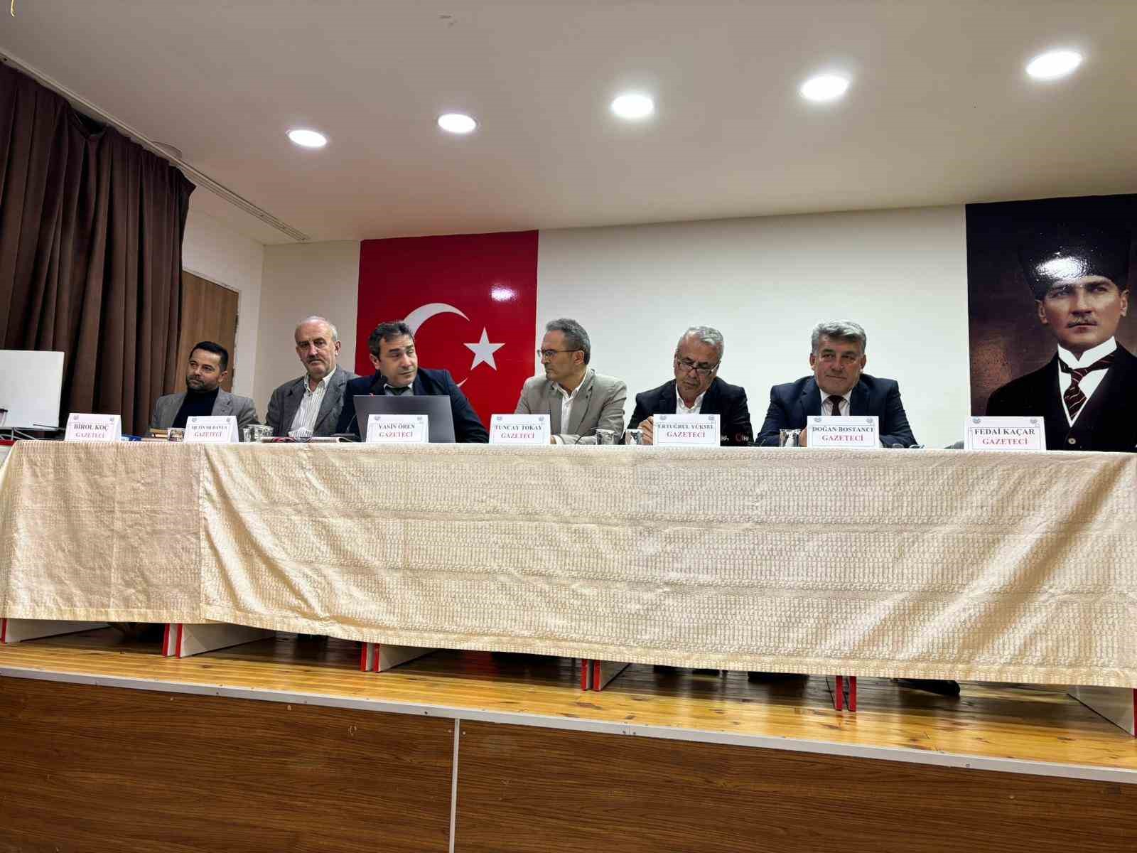 Alaplı’da gazeteciler öğrencilerle buluştu
